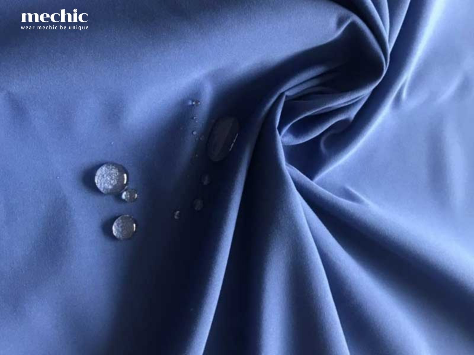 Polyester là sự lựa chọn lý tưởng cho những trang phục luôn giữ được form dáng và vẻ đẹp lâu dài