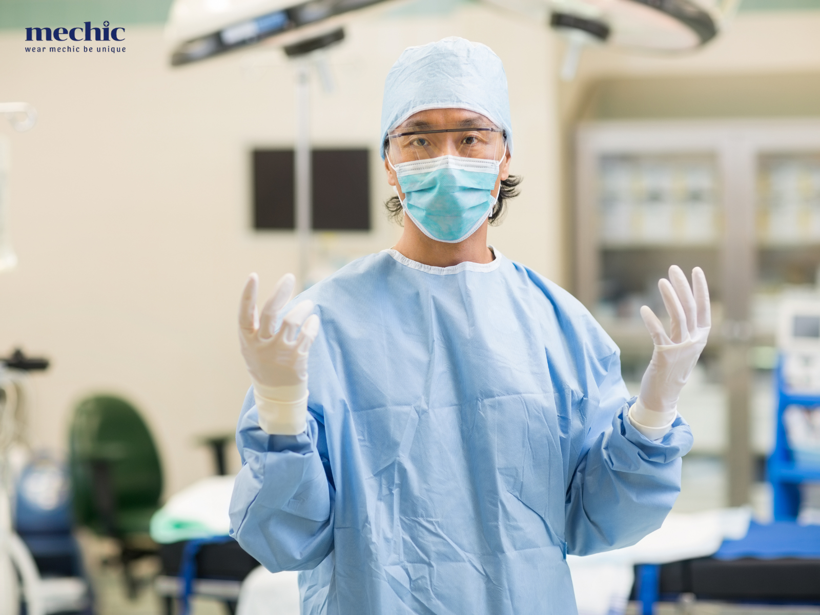 Đồng phục phẫu thuật màu xanh dương nhạt giúp bác sĩ giảm mỏi mắt, tăng độ nhạy với màu đỏ và duy trì sự tập trung trong suốt ca mổ.
